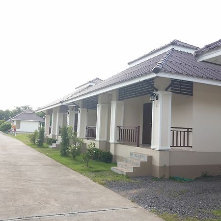 Samsiri Resort Korat Nakhon Ratchasima Exterior photo